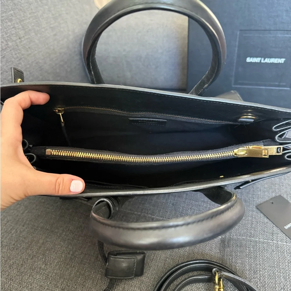 Saint Laurent Sac de Jour leather tote - Picture 14 of 14